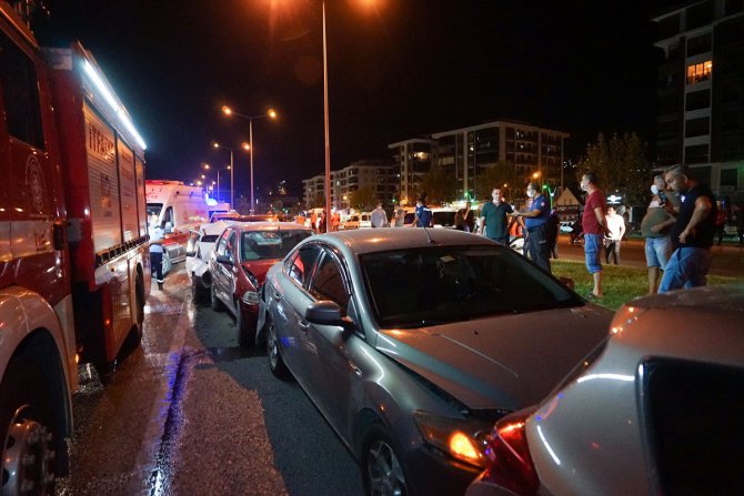 Balıkesir'de üç trafik kazasında 9 kişi yaralandı