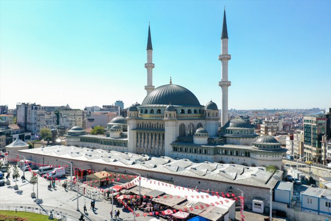 Taksim'e yapılan camide sona yaklaşıldı