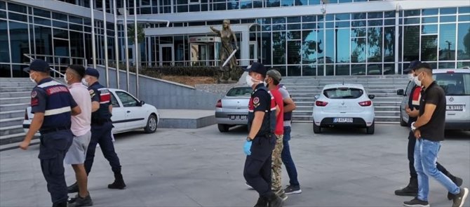 Mersin'de baz istasyonlarından hırsızlığa 3 tutuklama