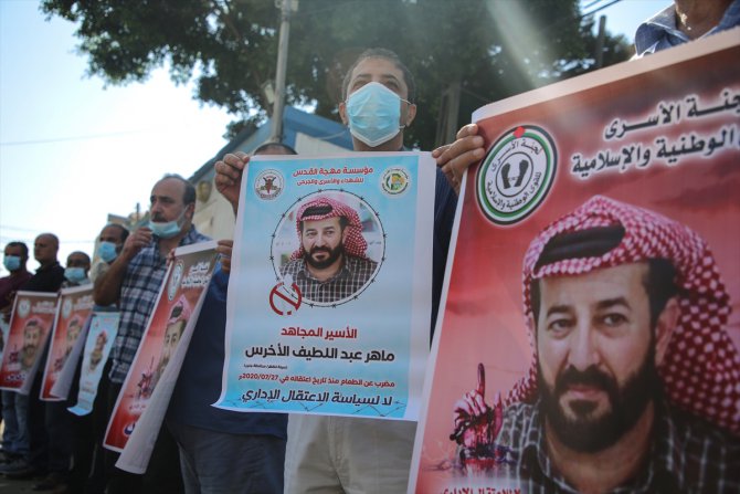 Gazzelilerden, açlık grevi yapan Filistinli tutuklu Ahres için uluslararası örgütlere harekete geçme çağrısı