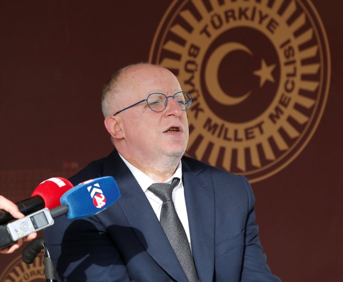 HDP İstanbul Milletvekili Musa Piroğlu:
