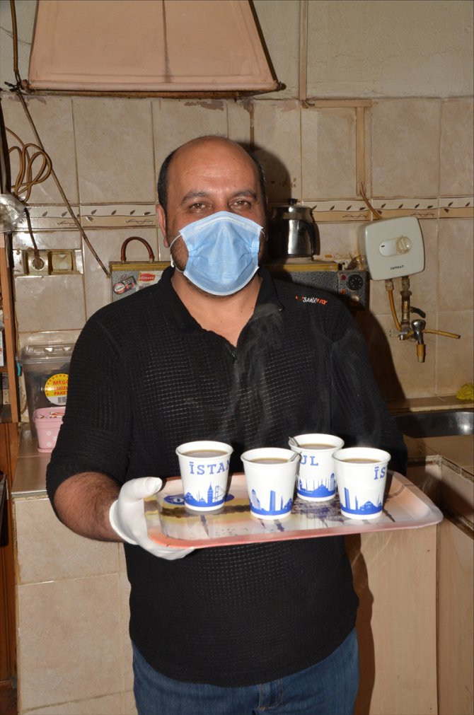 Sarıkamış'ta Kovid-19 tedbirleri kapsamında kapatılan çay ocakları açıldı