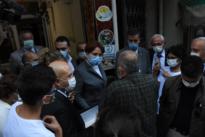 İYİ Parti Genel Başkanı Meral Akşener, Giresun'da esnafla buluştu