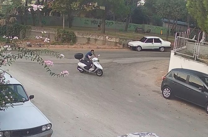 Adana'da 5 motosiklet çaldığı iddiasıyla yakalanan zanlı tutuklandı