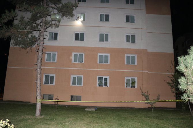 Karabük'te dördüncü kattan düşen kişi ağır yaralandı