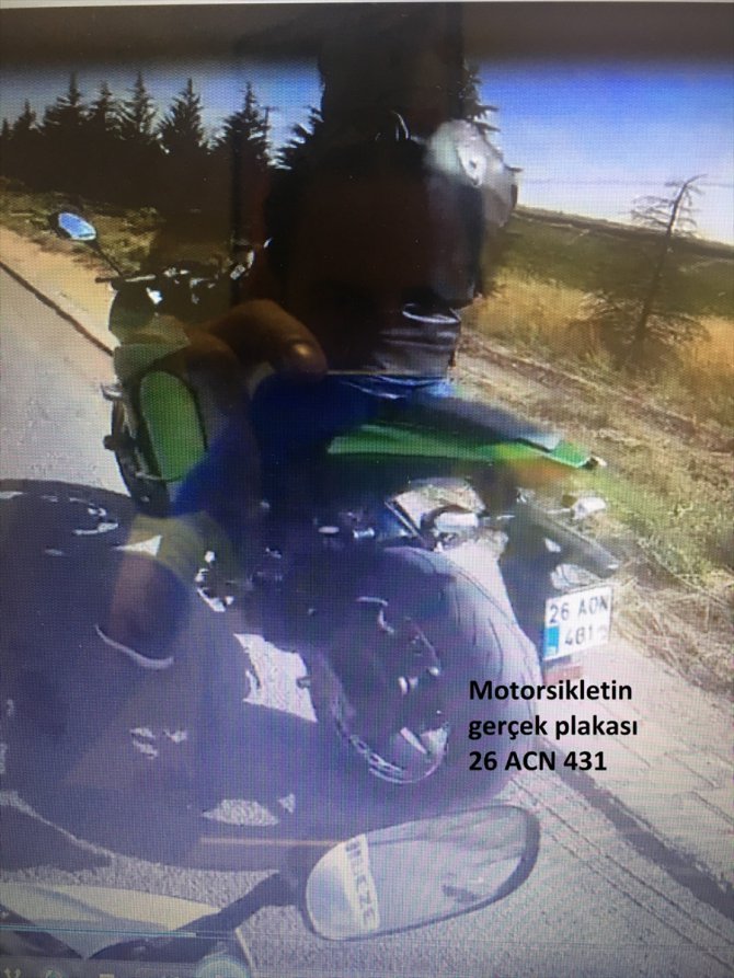 Polisin "dur" ihtarına uymayıp kaçan motosiklet sürücülerine ceza