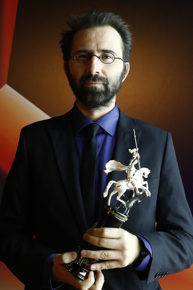 Türk yapımı "Gölgeler İçinde" filmine Moskova Film Festivalinde jüri özel ödülü