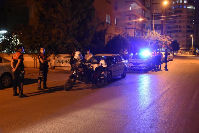 Adana polisin "dur" ihtarına uymayan sürücü kovalamaca sonucu yakalandı