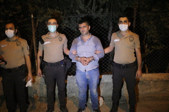 Adana'da dur ihtarına uymayan şüphelinin üzerinde uyuşturucu ele geçirildi
