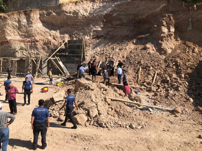 Kahramanmaraş'ta inşaat alanında toprak kayması sonucu 2 işçi öldü