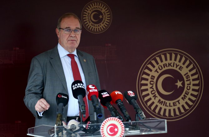 CHP Sözcüsü Öztrak, MYK toplantısının ardından açıklama yaptı:
