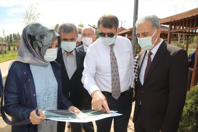 Sivas'ta yapımı sürdürülen Altınkale, açılış için gün sayıyor