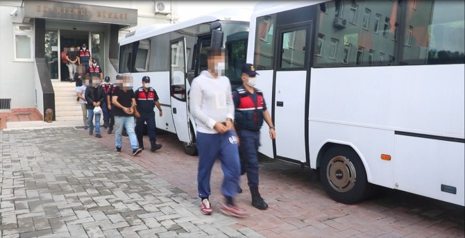 İstanbul merkezli 3 ilde sahte içki operasyonunda 17 tutuklama
