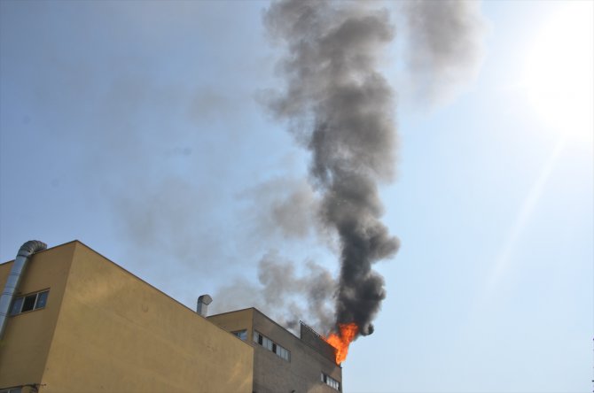Kahramanmaraş'ta fabrikada çıkan yangın söndürüldü