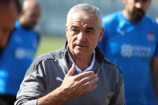 Sivasspor Teknik Direktörü Rıza Çalımbay: "Kayserispor maçı bizim için çok önemli"