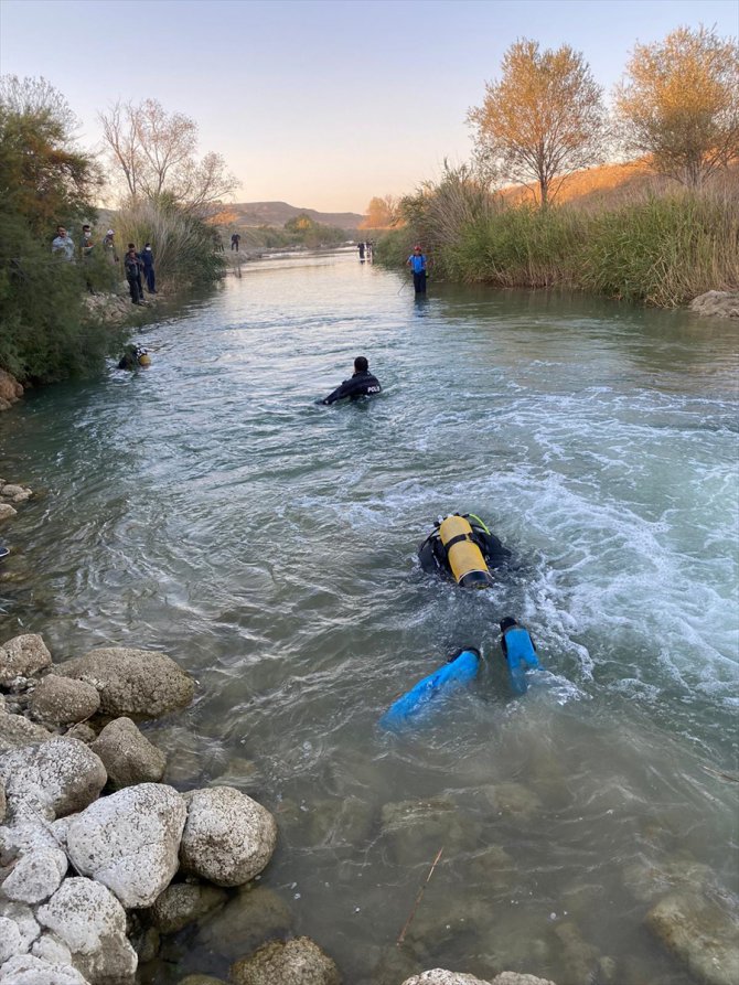 Eskişehir'de nehirde boğulan kız çocuğu Şanlıurfa'da toprağa verildi