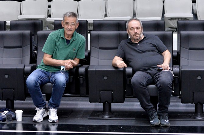 Bogdan Tanjevic, Beşiktaş Erkek Basketbol Takımı'nın antrenmanını izledi