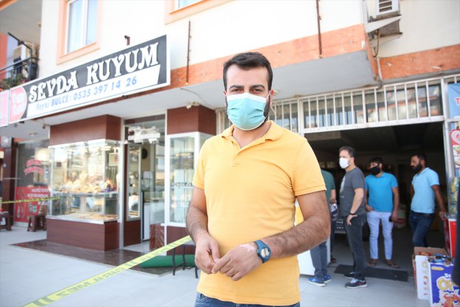 Antalya'da silahlı kuyumcu soygunu