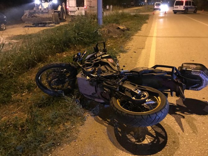 Sakarya'da Yunus polisinin şehit olduğu kazaya karışan minibüsün sürücüsü tutuklandı