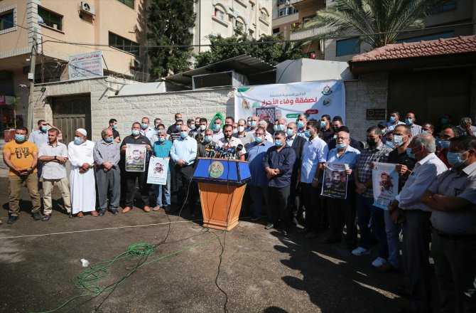 Gazzelilerden esir takasının 9. yılında İsrail hapishanelerindeki Filistinli tutuklulara destek gösterisi