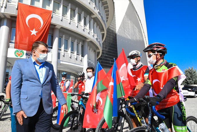 Malatya ve Şanlıurfa'da Azerbeycan'a destek etkinlikleri düzenlendi