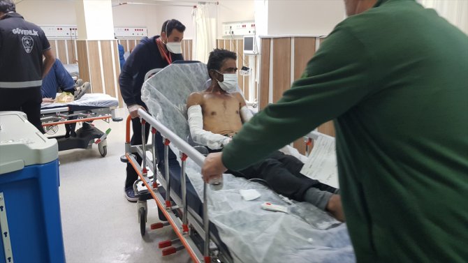 Erzincan'da pancar kazanına giden buhar borusu patladı: 2 işçi yaralı