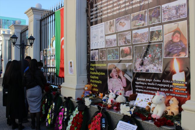 Kazakistan'da Gence saldırılarında hayatını kaybedenler anıldı