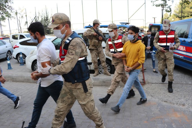 Metropollerde saldırı yapmak üzere eğitilen PKK'lı 4 terörist yakalandı