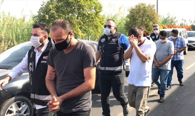 Adana'da tefecilere yönelik operasyonda yakalanan 12 zanlıdan 11'i tutuklandı