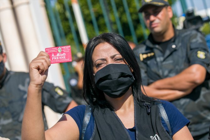 Tunus'ta medyada yeni düzenlemeler içeren yasa tasarısı protesto edildi