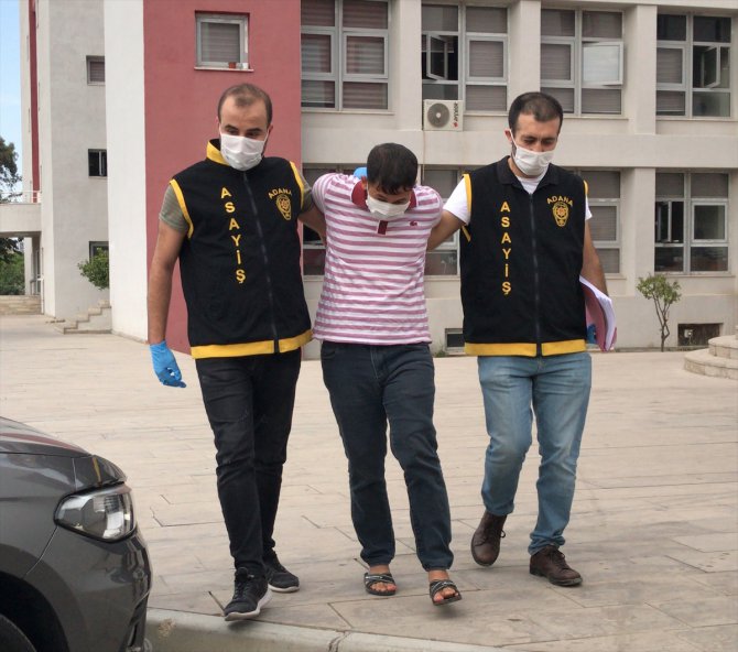Adana'da, morgda cenaze bekleyen çiftin otomobilindeki külçe altınlar çalındı