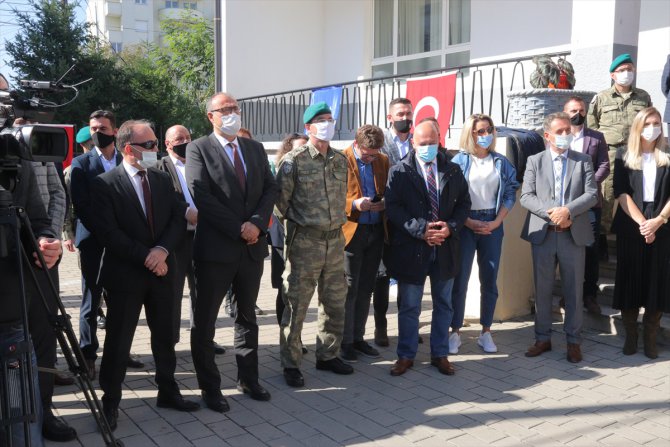 Mehmetçik’ten Kosova'da eğitime destek