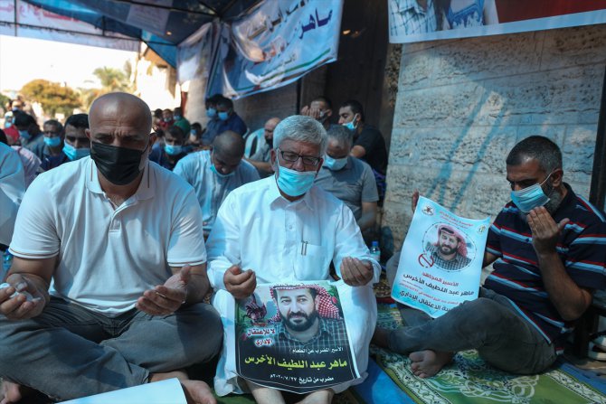 Açlık grevindeki Filistinli tutuklu Ahres için Gazze'de destek gösterisi
