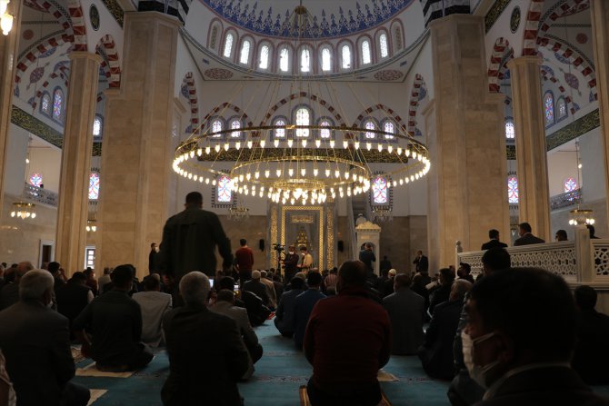 Diyanet İşleri Başkanı Ali Erbaş, Ağrı'da cami açılışı yaptı: