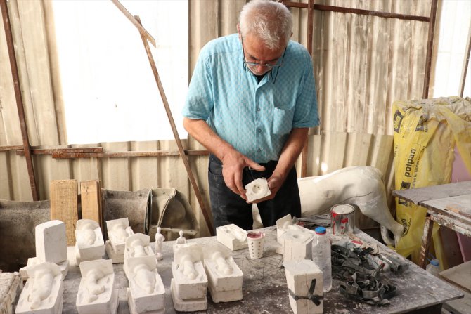 "Alaylı heykeltıraş" Çerkes kültürünü satranç figürlerinde yaşatıyor