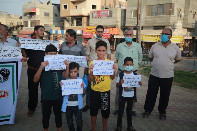 Sudan'ın İsrail ile ilişkilerini normalleştirmesi Gazze'de protesto edildi