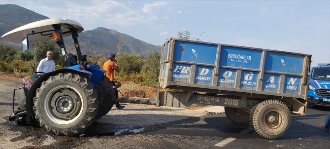 Gaziantep'te traktör ile otomobil çarpıştı: 3 yaralı