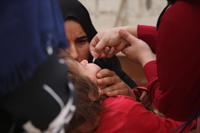 Barış Pınarı Bölgesi'nde 45 bin Suriyeli çocuğa felç aşısı kampanyası