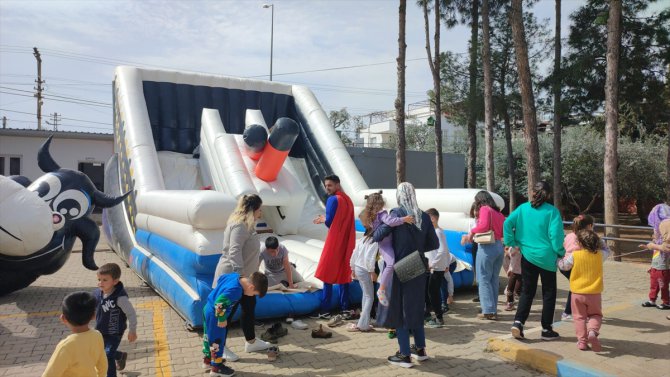 Adana Kozan'da depremzede çocuklara moral etkinliği düzenlendi