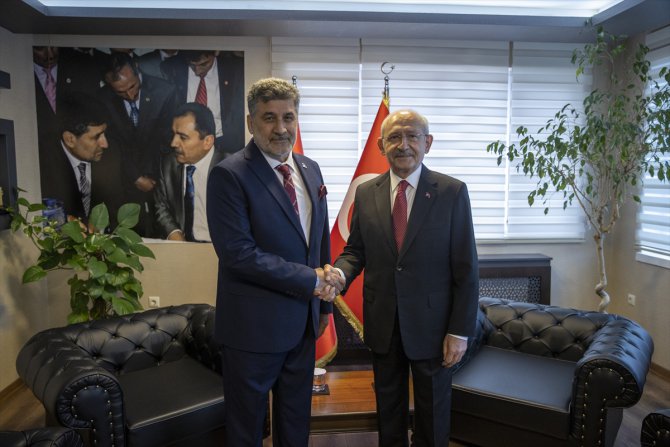 CHP Genel Başkanı Kılıçdaroğlu, Milli Yol Partisi Genel Başkanı Çayır'ı ziyaret etti