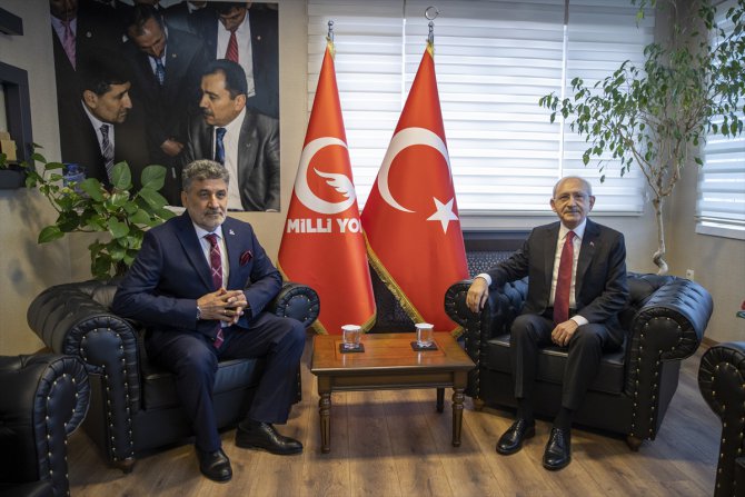 CHP Genel Başkanı Kılıçdaroğlu, Milli Yol Partisi Genel Başkanı Çayır'ı ziyaret etti