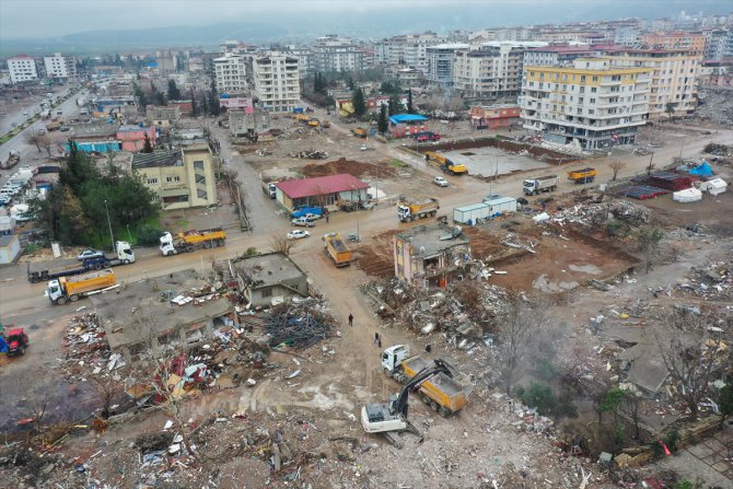 Gaziantep Nurdağı'nda acil yıkılması gereken binalarda sona gelindi