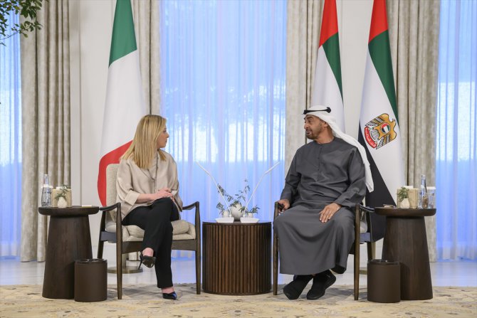 İtalya Başbakanı, Abu Dabi'de BAE Devlet Başkanı ile "ikili işbirliğini" görüştü
