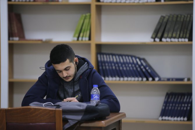 Kahramanmaraş'ta kütüphaneler öğrencilerin ders çalışması için hazırlandı