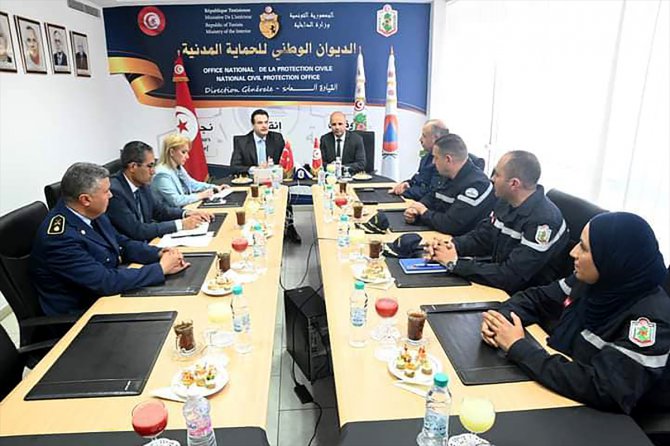 Türkiye’nin Tunus Büyükelçisi Çakıralp’tan Tunus Sivil Savunma Kurumu'na teşekkür ziyareti