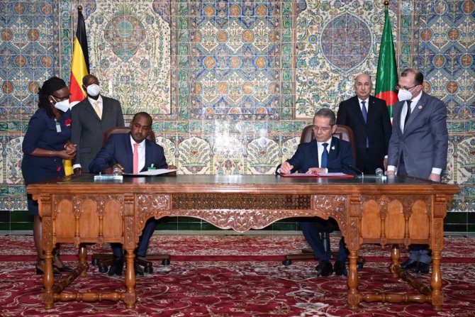 Cezayir ile Uganda arasında 2 anlaşma ile 5 mutabakat zaptı imzalandı