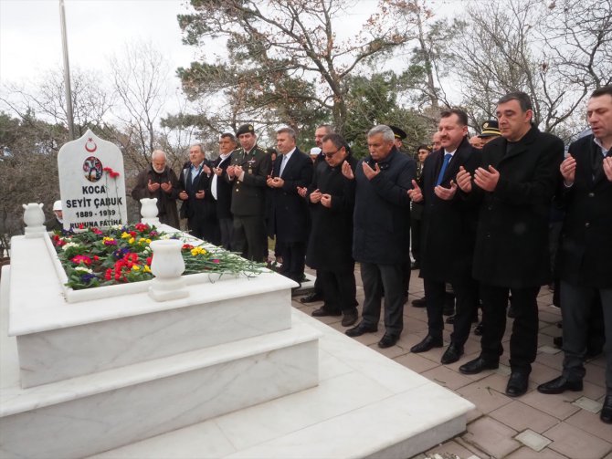 Çanakkale kahramanı Seyit Onbaşı, Balıkesir'de mezarı başında anıldı
