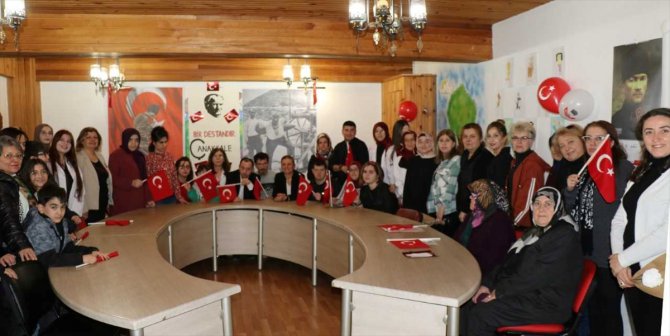 Karabük'te "özel" çocuklar 18 Mart programı düzenledi
