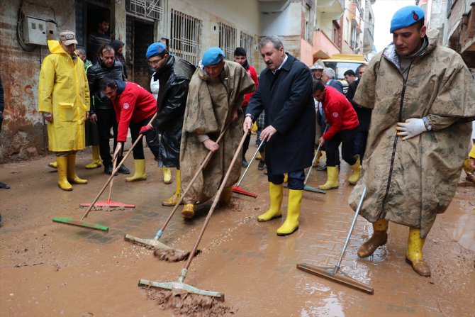 BBP Genel Başkanı Destici, selden etkilenen Şanlıurfa'da incelemelerini sürdürdü