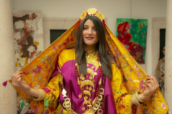 Tunus'ta "Geleneksel Kıyafet Günü" kutlandı